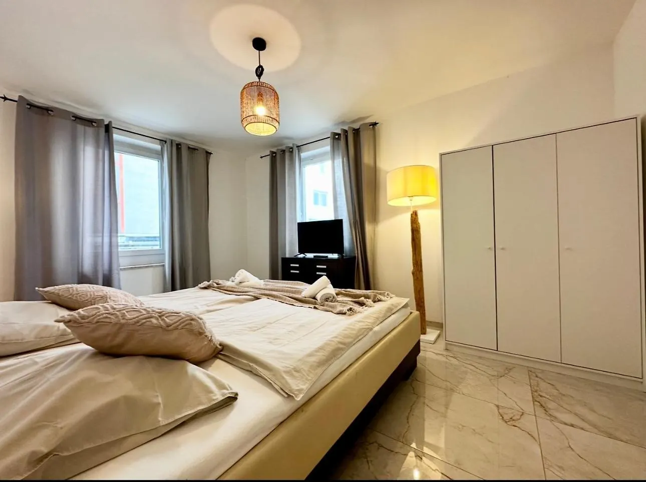 Schoene Wohnung In Bestlage! Stuttgart